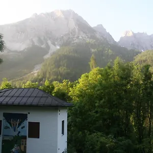  Pensjonat Dolomiti House Włochy